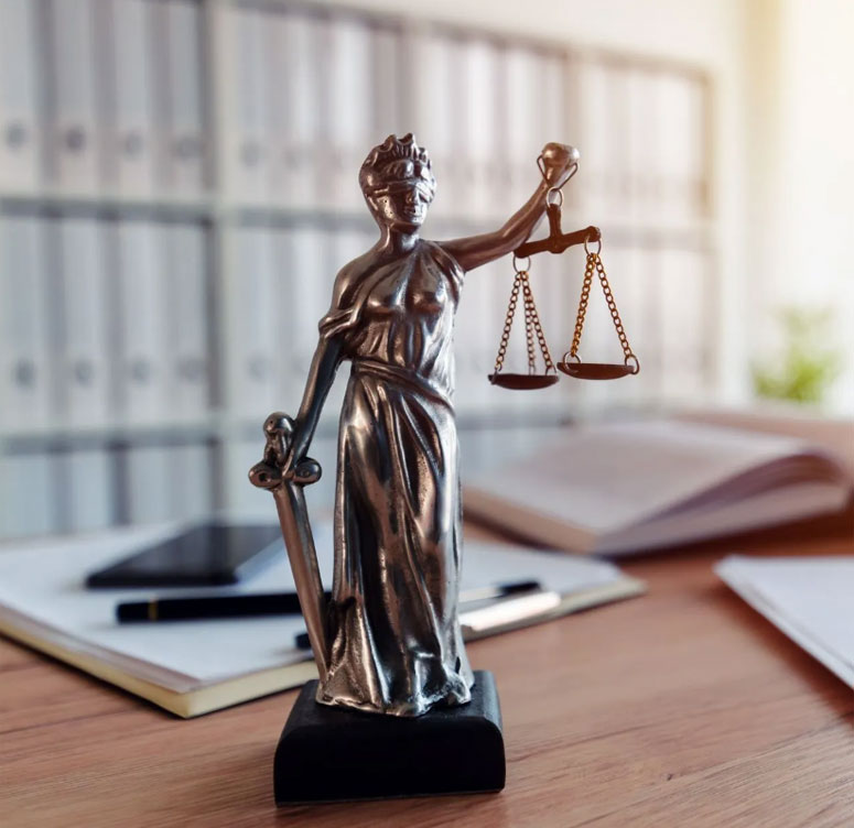 Avocat droit international proche de Saintes